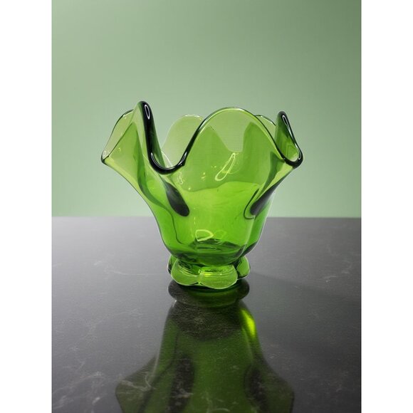 vintage mcm 6 petal lime green compote pedestal bowl, vase - Picture 2 of 14